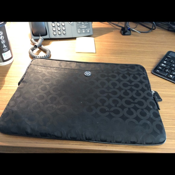 COPY - Coach lap top padded case - Picture 4 of 4